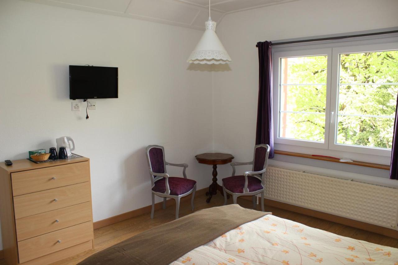 A Cote Bed & Breakfast Motiers Exterior foto